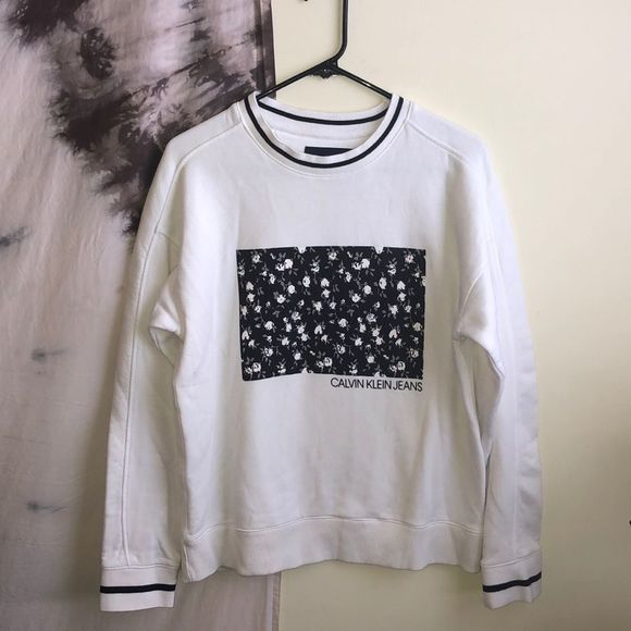 Calvin Klein Crewneck Rose White Sweater - Picture 1 of 8